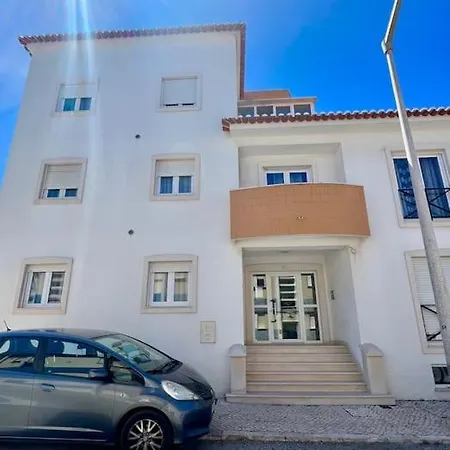 Apartament En Duplex T3 - *